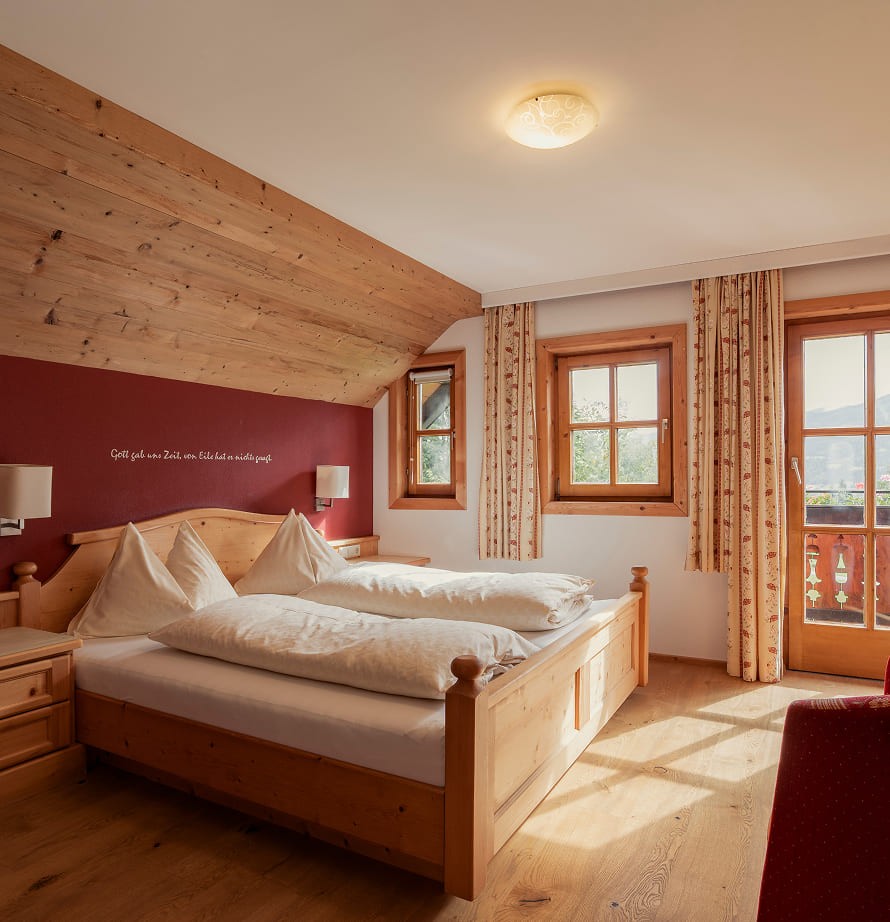 Helles Doppelzimmer f&uuml;r den Urlaub am Feichtlhof
