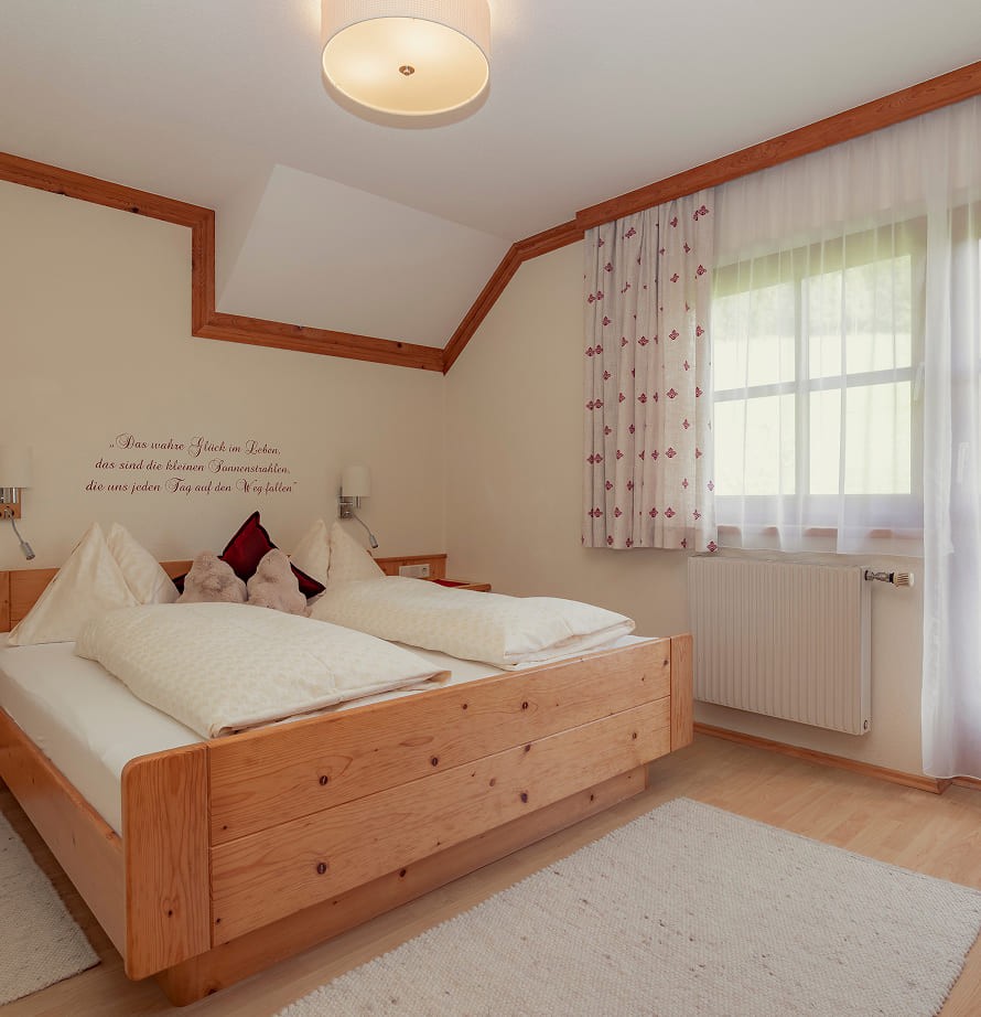 Gem&uuml;tliches Doppelzimmer f&uuml;r den Bauernhofurlaub in Ramsau am Dachstein