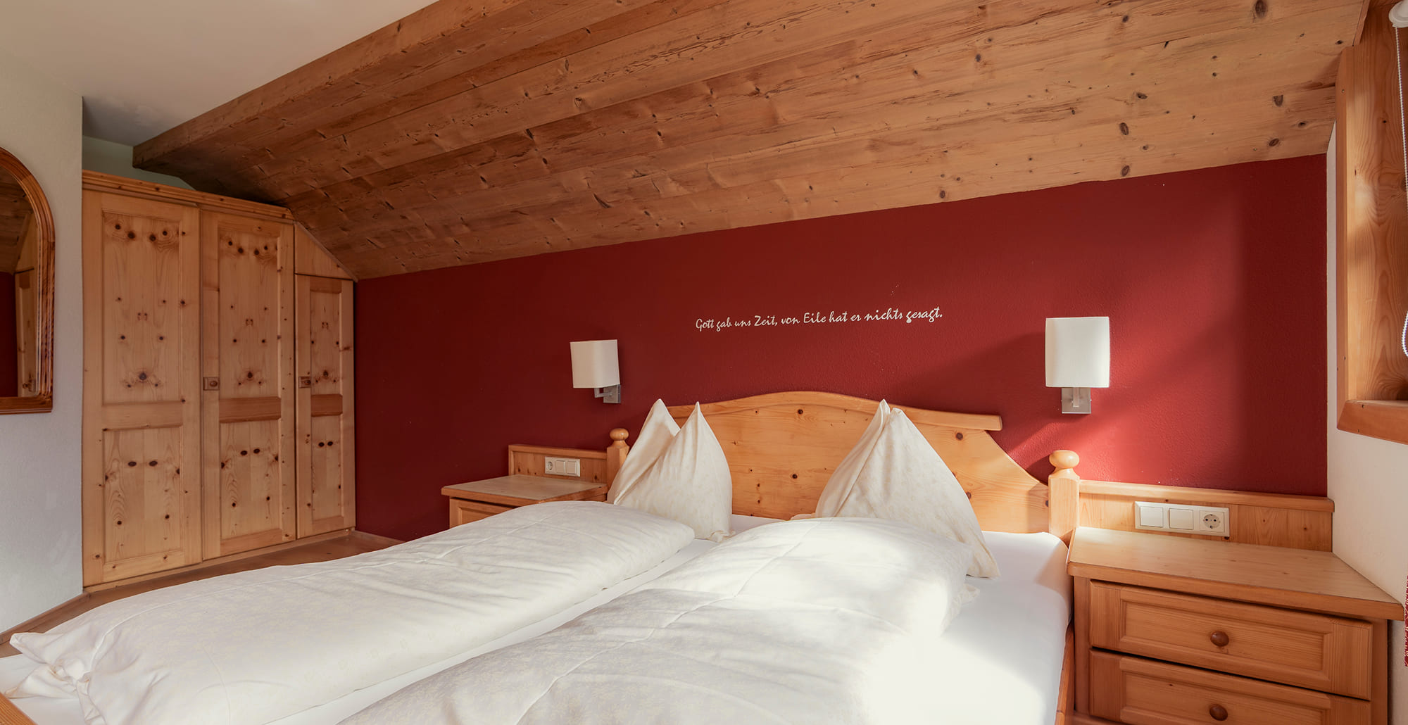 Schlafzimmer im Appartement am Bio-Bauernhof Feichtlhof