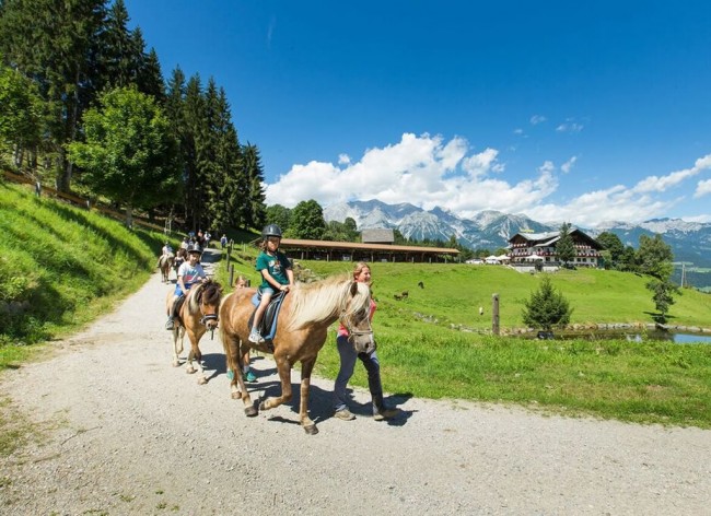 Kinderreiten © Schladming-Dachstein Dominik Steiner